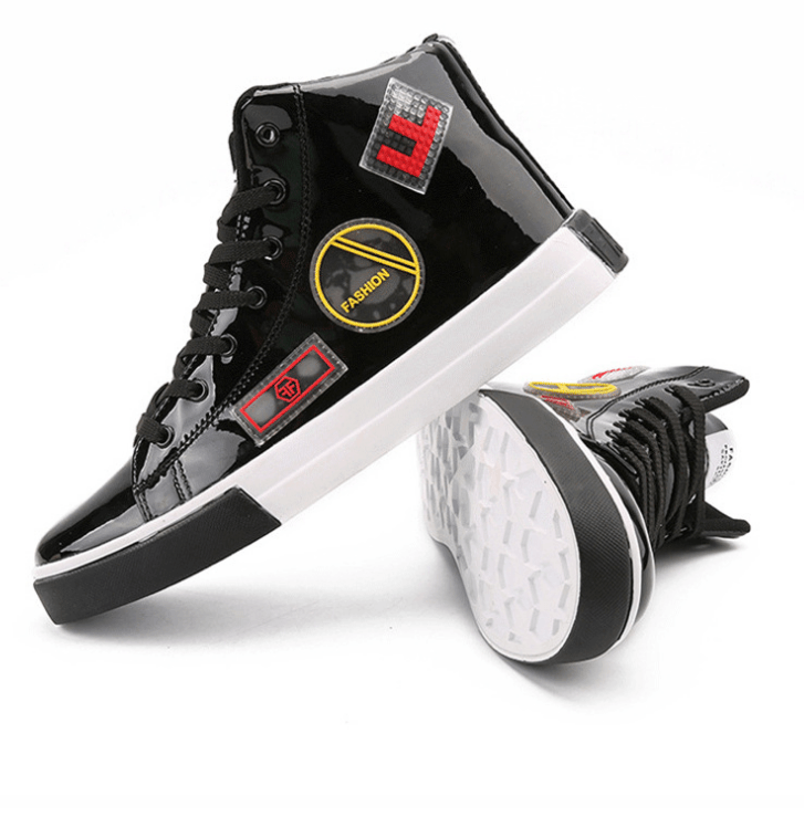 Chaussures décontractées couleur or - SpencerFashion