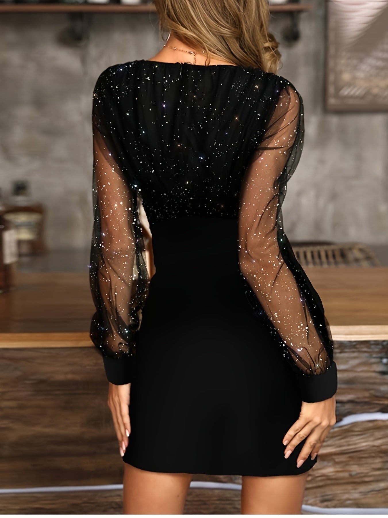 Robe élégante en maille semi-transparente et moulante - SpencerFashion